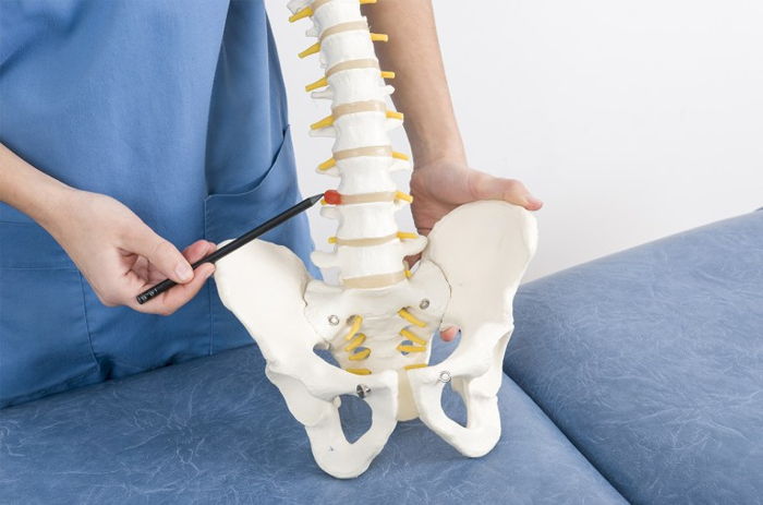Bel Fıtığı Nasıl Oluşur, Belirtileri Nelerdir?